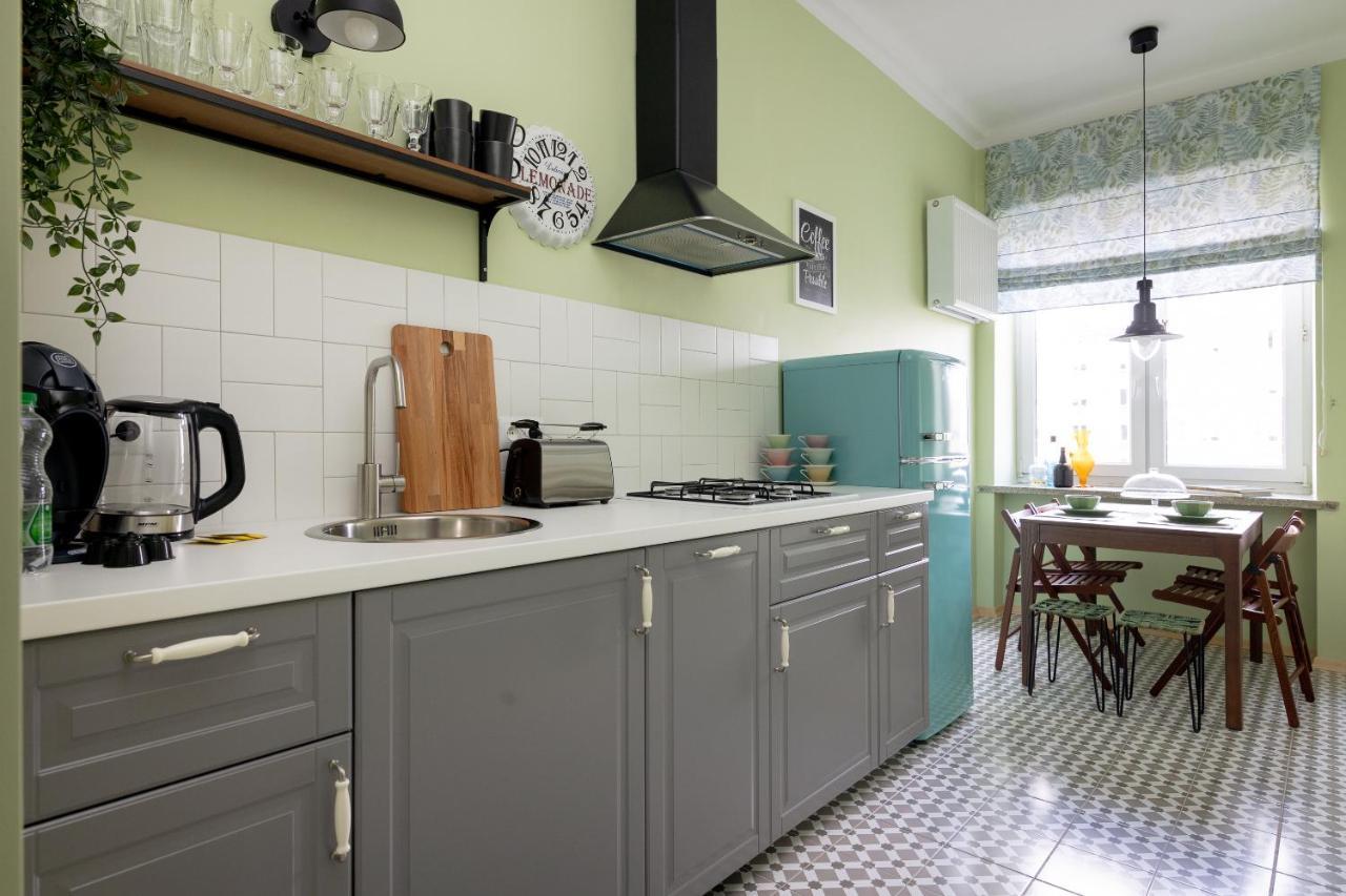 Hala Mirowska Stylish Apartment Varsó Kültér fotó